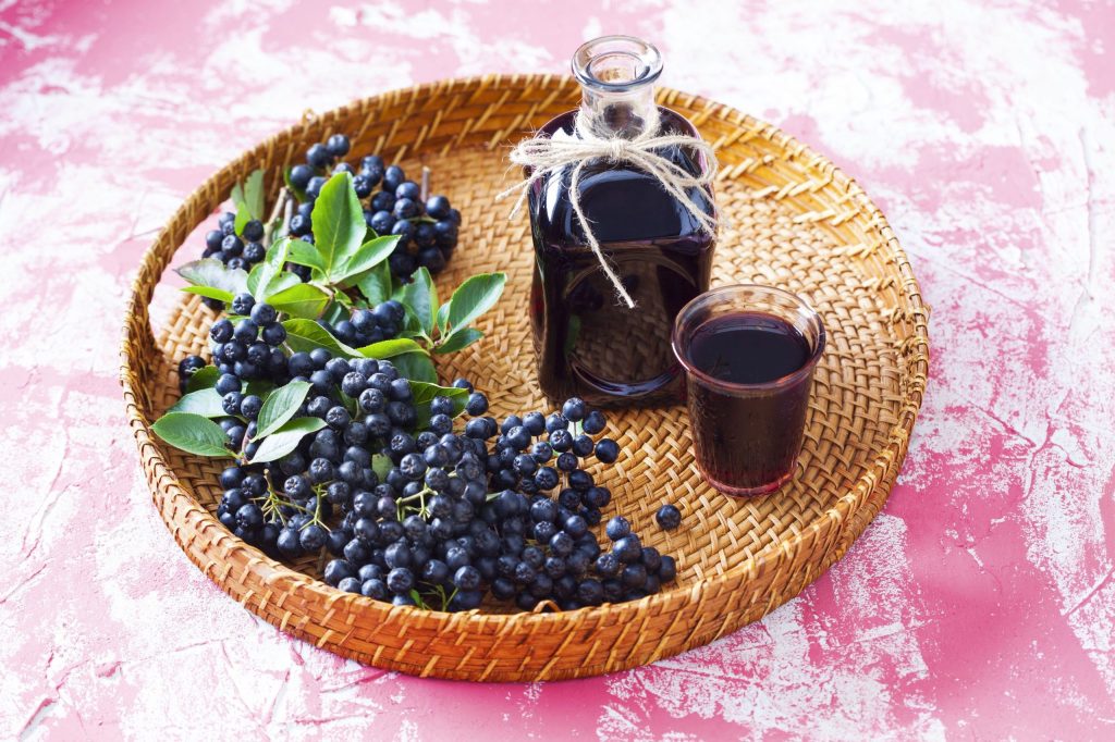 Cât suc de aronia se poate consuma zilnic?