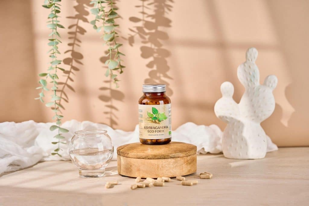 Ashwagandha: proprietățile și beneficiile care au făcut această plantă atât de populară în întreaga lume
