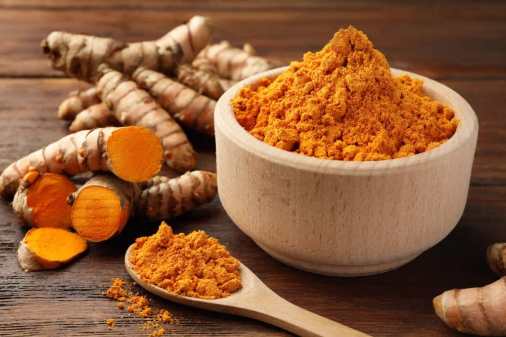 Curcuma și turmeric – contraindicații pe care să le iei în calcul înainte de consum