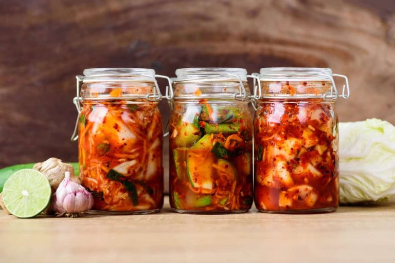 Fructe și legume ce conțin probiotice – cum să ai o farfurie plină de alimente cu probiotice naturale