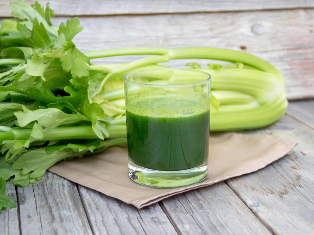 Detoxifiere cu suc de țelină – impact benefic asupra organismului