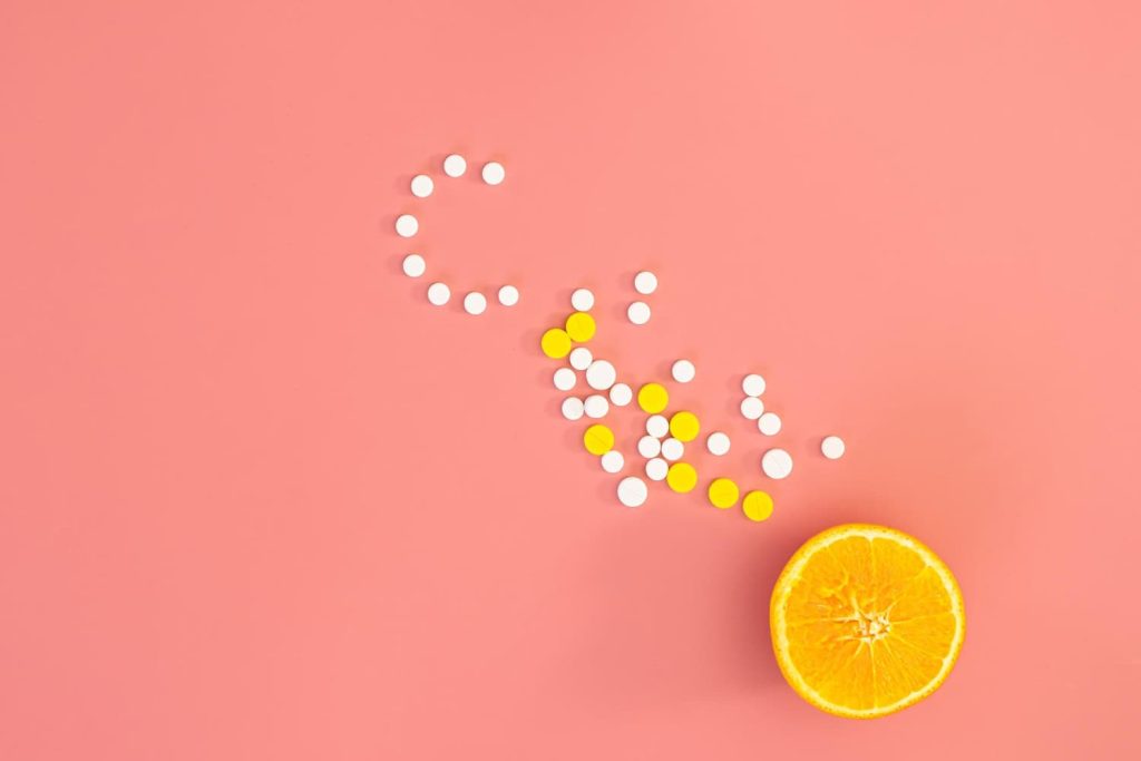 Vitamina C lipozomală vs vitamina C clasică: beneficii, diferențe și mod de administrare