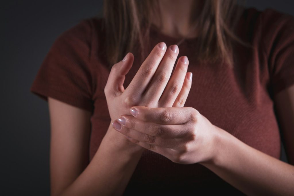 Spasticitate – simptome, tipuri, cauze și tratament