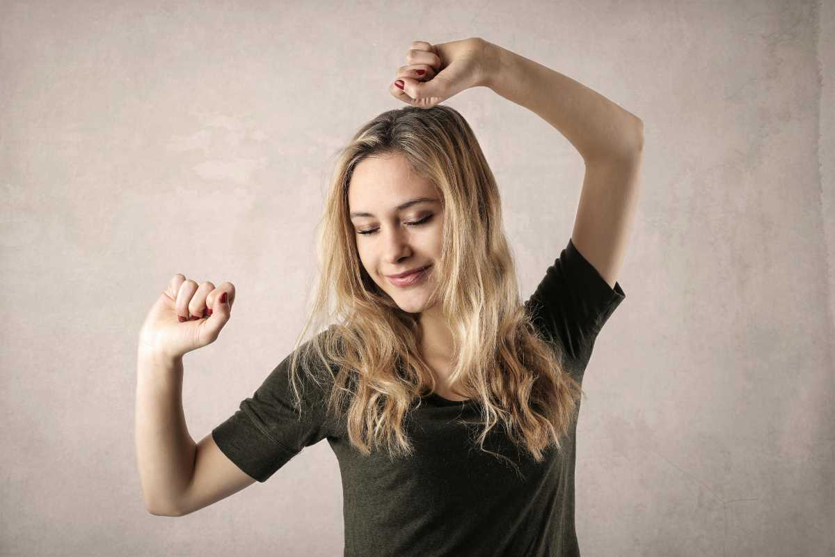 1. Lactobacillus crispatus Rol esential in flora vaginala, beneficii importante pentru sanatatea intima si probiotice recomandate Femeie bucurandu se de starea de bine