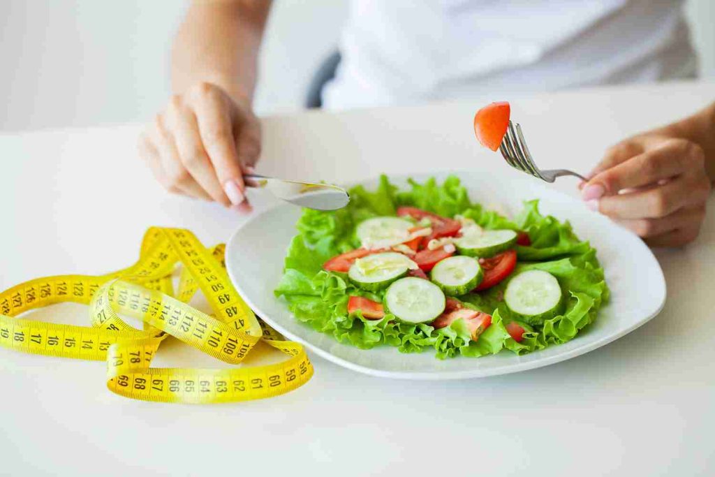 Dieta de slăbit: planul alimentar complet cu alimentație sănătoasă și rețete de slăbit pentru rezultate durabile