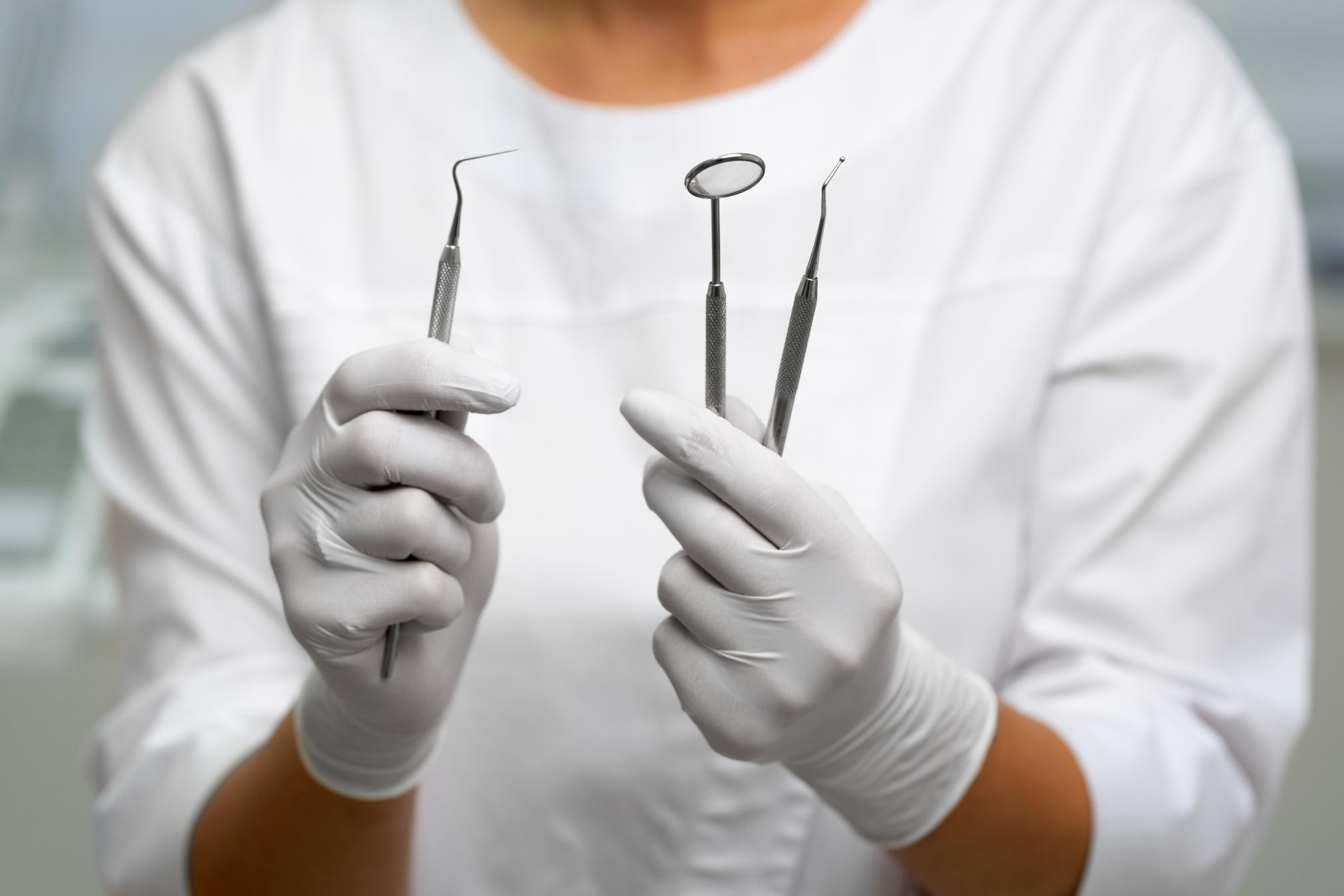 1. Frica de dentist dentist, instrumente