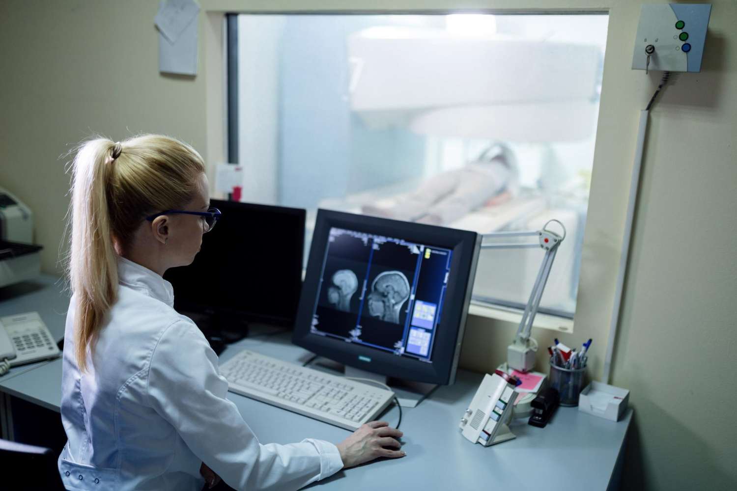 1. angiopatie cerebrala medic, rmn