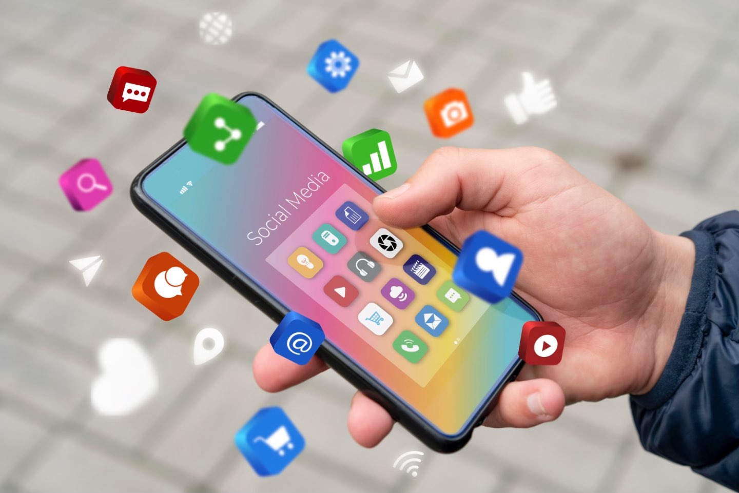 Dependenta de social media (barbat care sta pe telefon, aplicatii sociale, iconite colorate)
